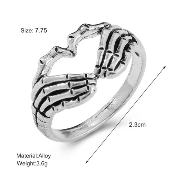 🆕 Skeleton Heart Ring - Picture 3 of 5